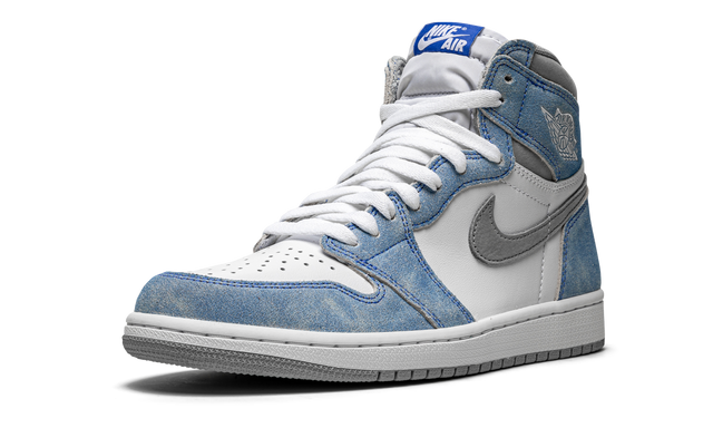 Jordan 1 Retro High Hyper Royal Smoke Gray