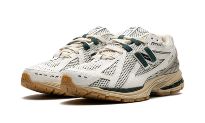 New Balance 1906R "Kith-Black"