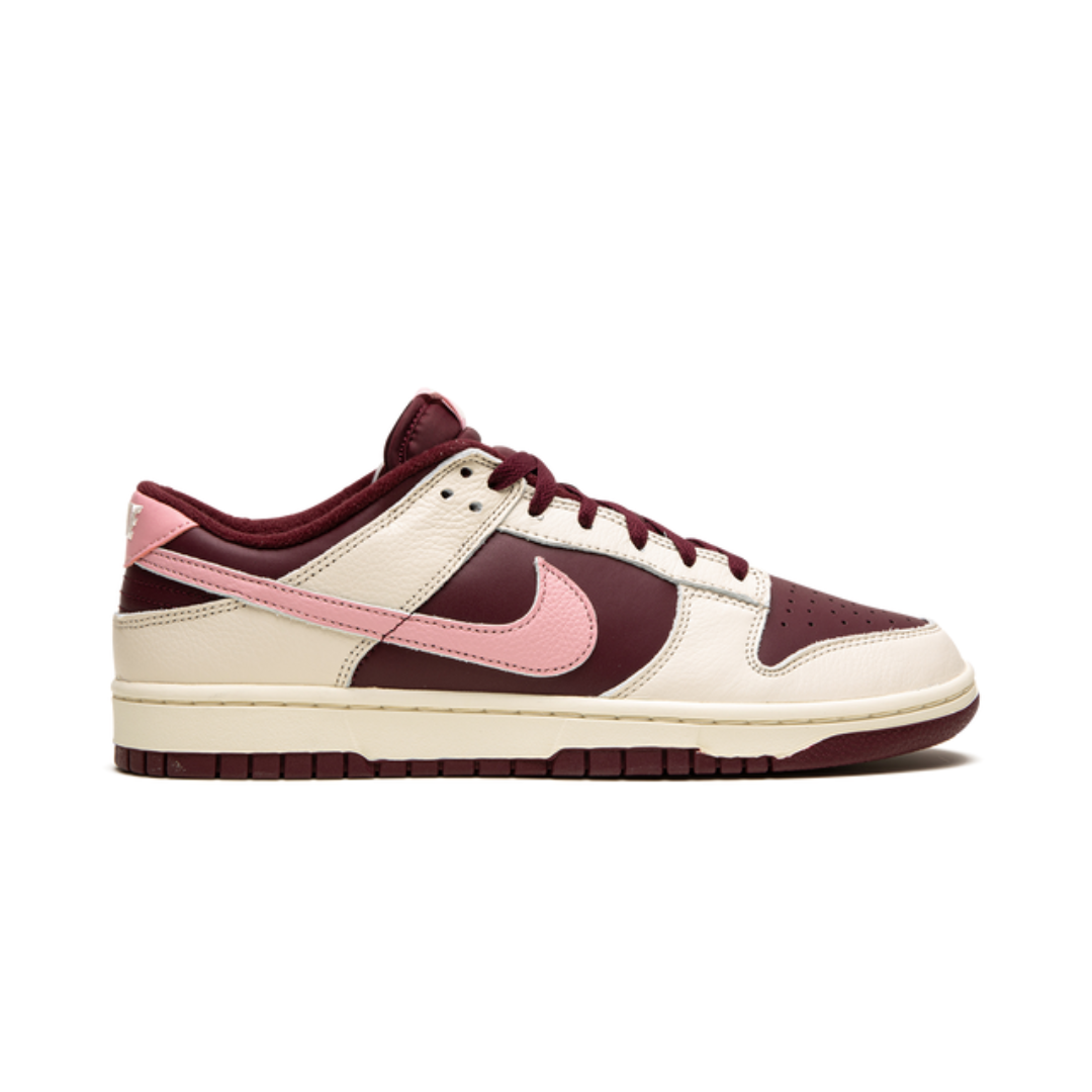 Nike Dunk Low Valentine's Day