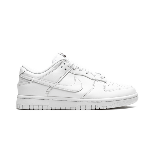Nike Dunk Low Triple White