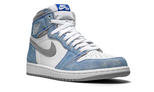 Jordan 1 Retro High Hyper Royal Smoke Gray