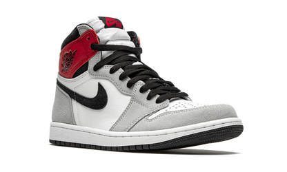 Jordan 1 Retro High Light Smoke Gray