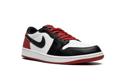 Jordan 1 Retro Low Black Toe