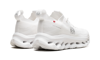 On Running Cloudtilt Loewe All White