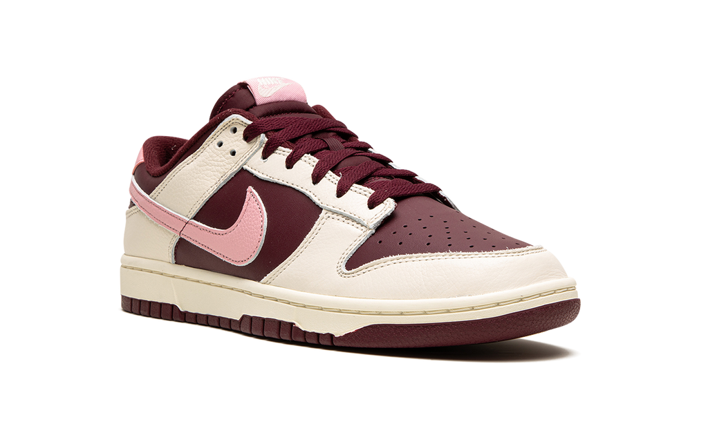Nike Dunk Low Valentine's Day